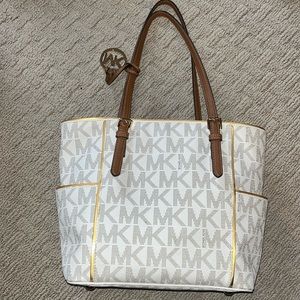 Michael Kors Authentic Satchel